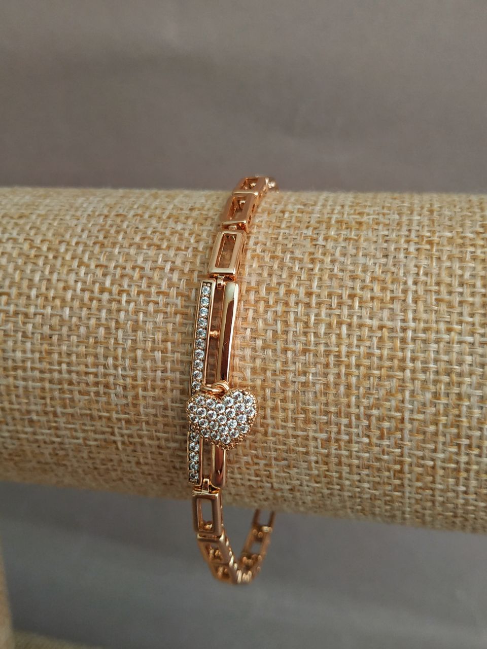 Brățară Xuping placare cu aur 18K și strasuri albe, lungime 17-19 cm, grosime 4 mm +