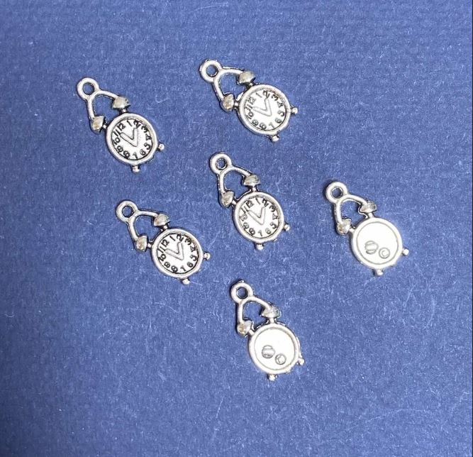 Pendentiv – furnitură pentru bijuterii «Ceas deșteptător» culoare argintiu, greutate 20 g, aproximativ 20 buc.