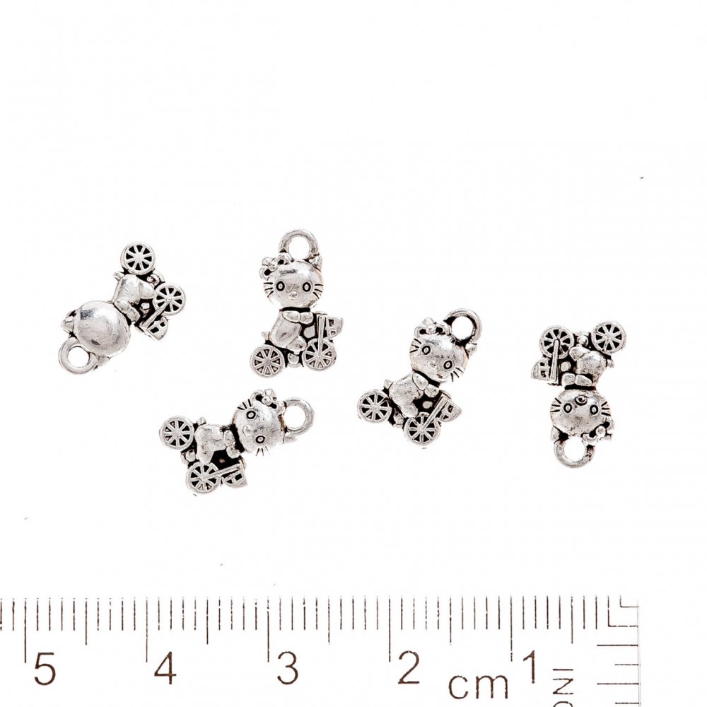 Pandantiv pentru bijuterii «Hello Kitty pe bicicletă» 12x7 mm, finisaj argintiu, pachet de 20 g, +/- 37 bucăți, culoare metalică: argintiu