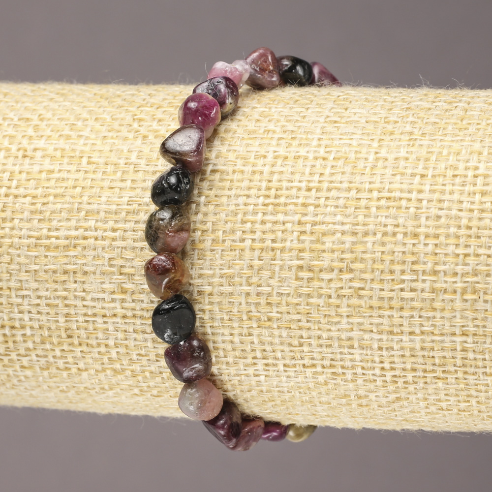 Brățară pe elastic, Turmalin tăiat la fațete, diametrul 7(±)mm