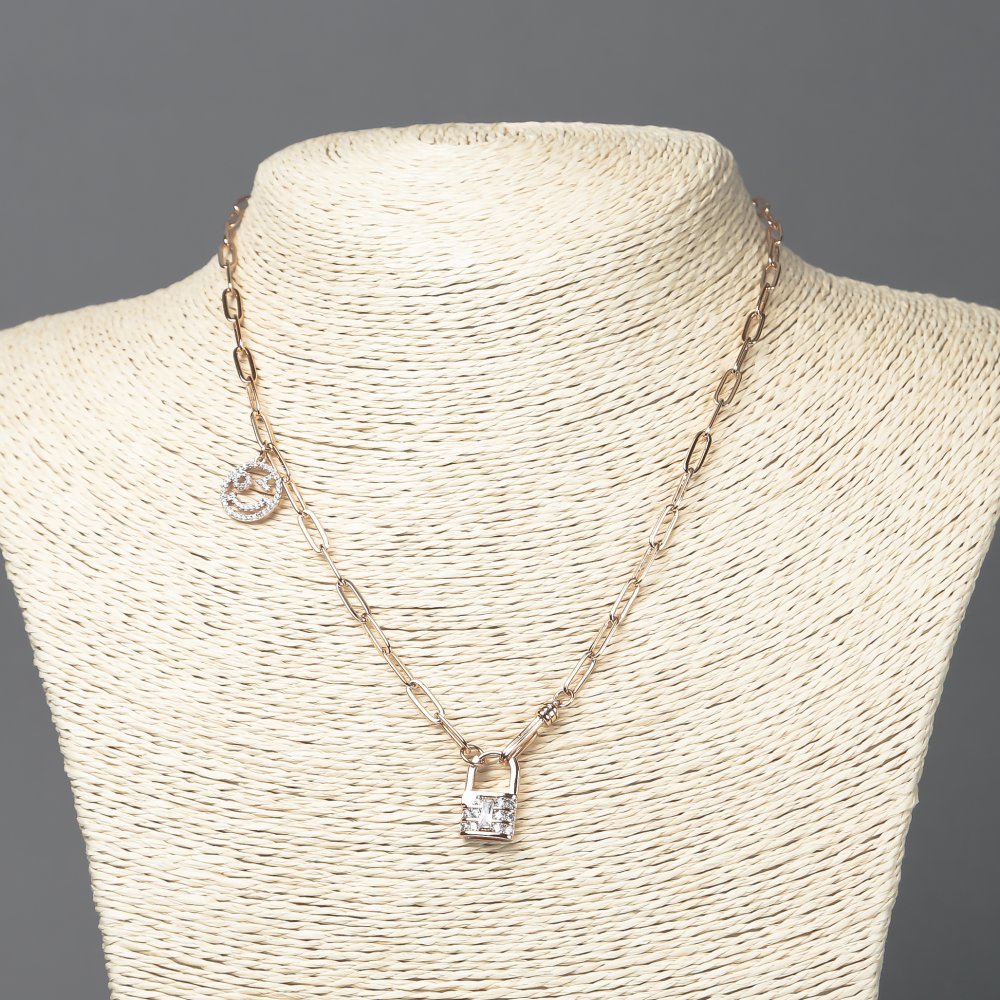 Lănțișor Xuping placare cu aur 18K, cu pandantive din cristale albe, grosime 3,5 mm, lungime 43–48 cm