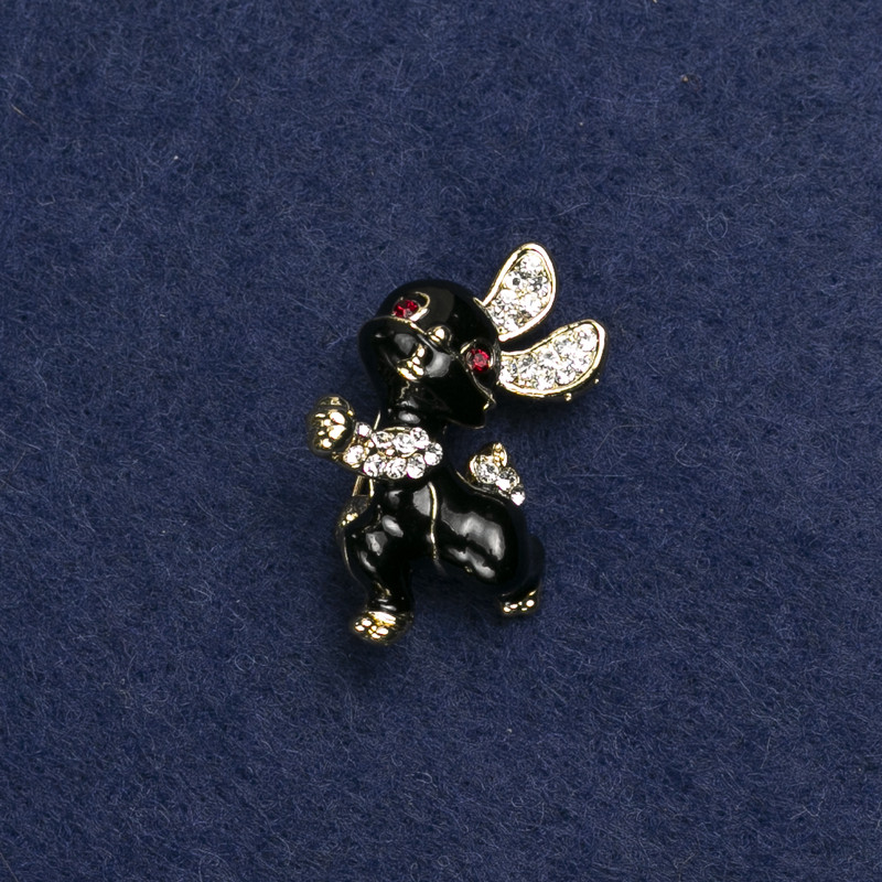 Broșă Iepuraș auriu cu email și strasuri 24×21 mm +