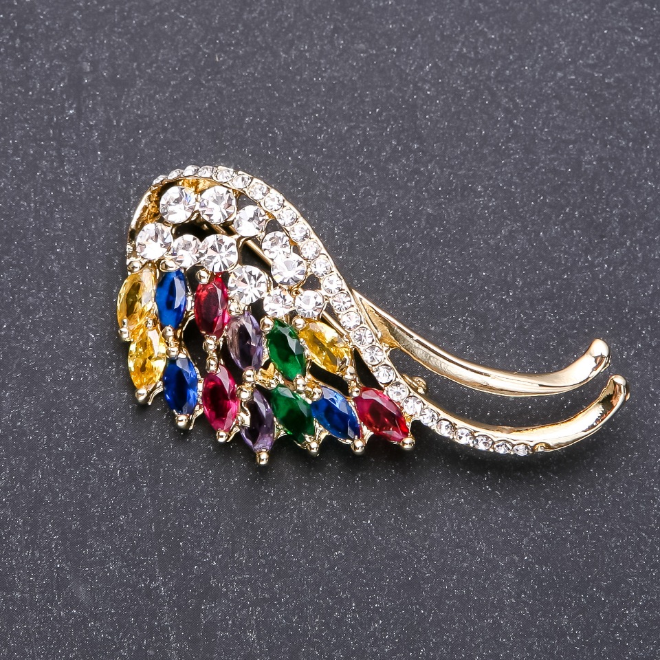 Broșă cu strasuri multicolore, 55×25 mm, metal galben