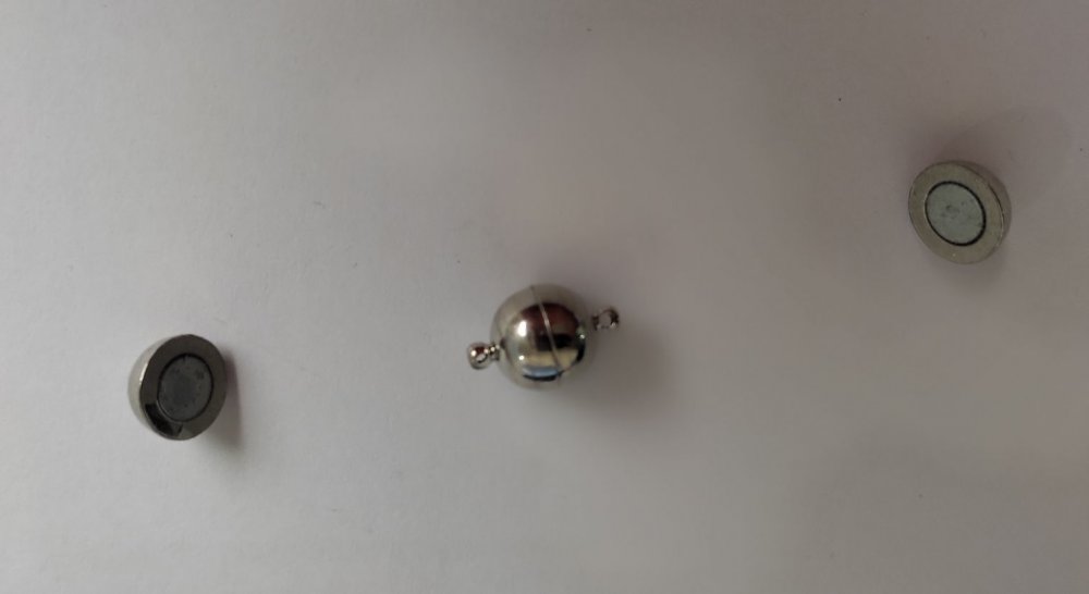 Închizătoare magnetică pentru bijuterii, 15×10 mm, culoare argintie, din metal