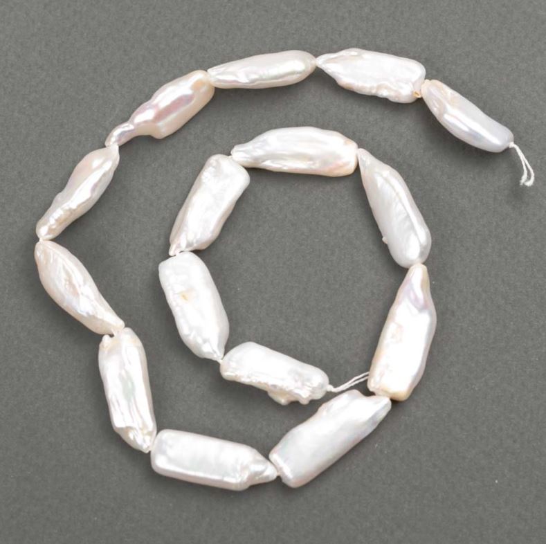 Perle baroce cu nuanță „benzină”, diametru 26-32×10-11 mm, lungime 39 cm