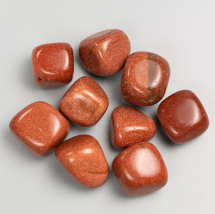 Aventurin natural „Nisip auriu” șlefuit prin rotire 20×13 mm - 25×21 mm (±) ambalaj 100 g