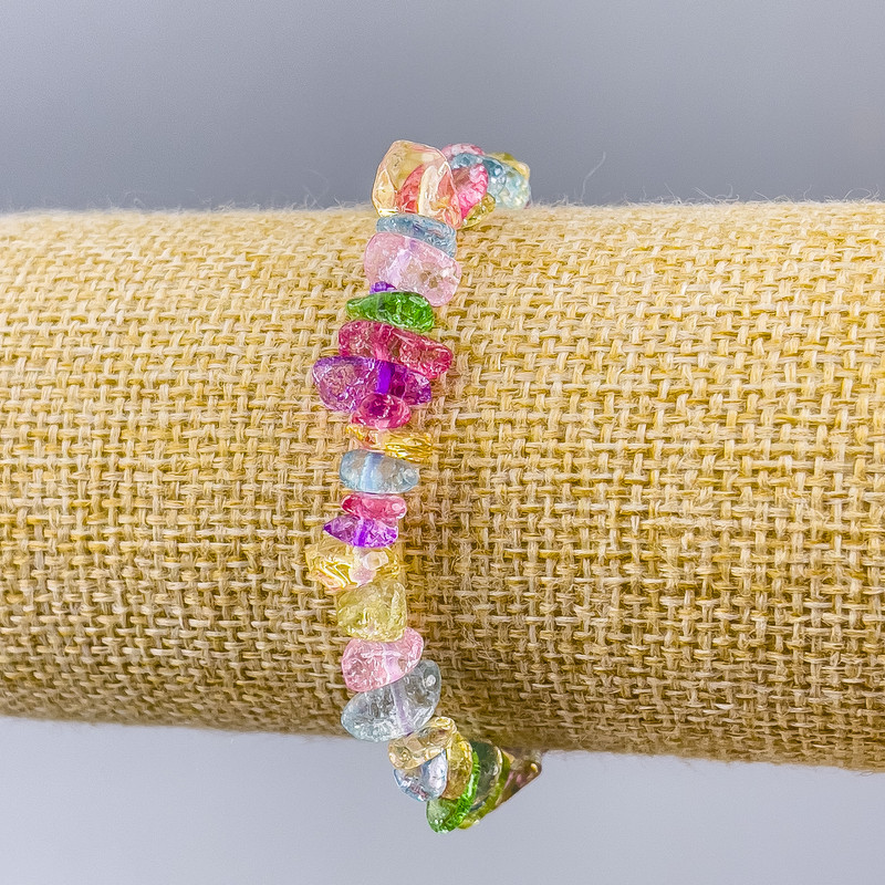 Brățară asortiment din fragmente de piatră naturală, diametrul 8x4 mm, lungime 18 cm (elastic)