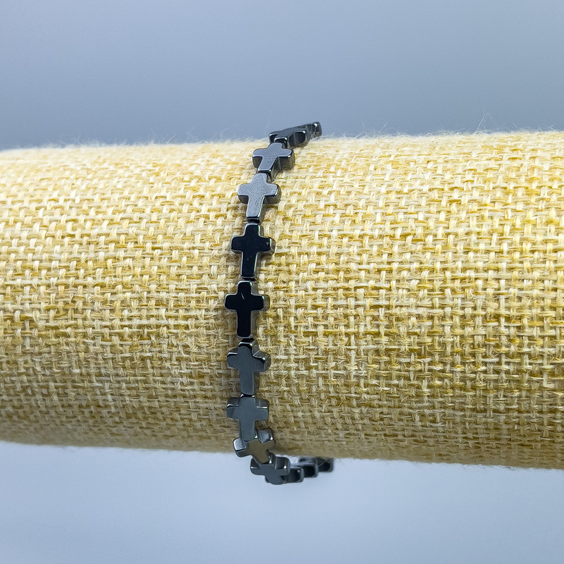 Brățară din hematit cu Cruce, diametru 8x6 mm, lungime 18 cm (elastic)