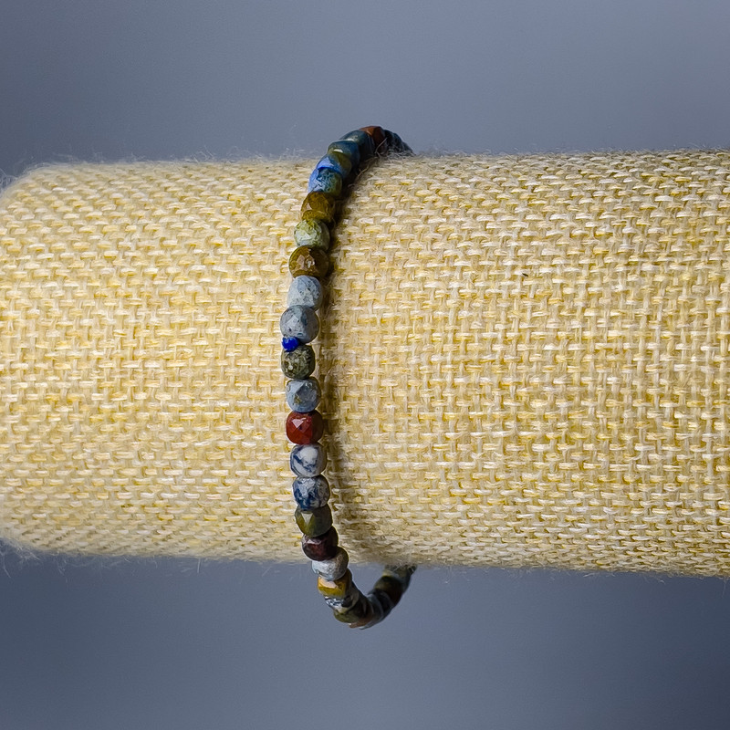 Brățară din sodalit, piatră naturală, cuburi facetate, diametrul 4 mm, lungime 18 cm (elastic)